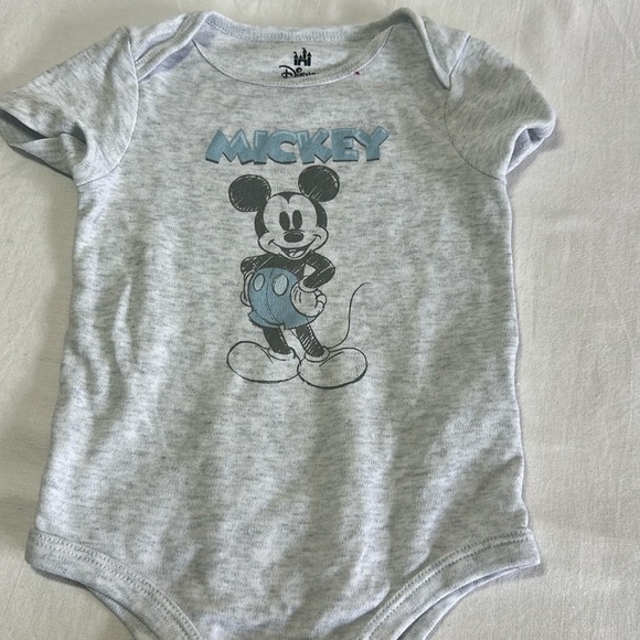 Disney Baby - Gray Overalls Outfit with Mickey Mouse - Picture 2 of 6